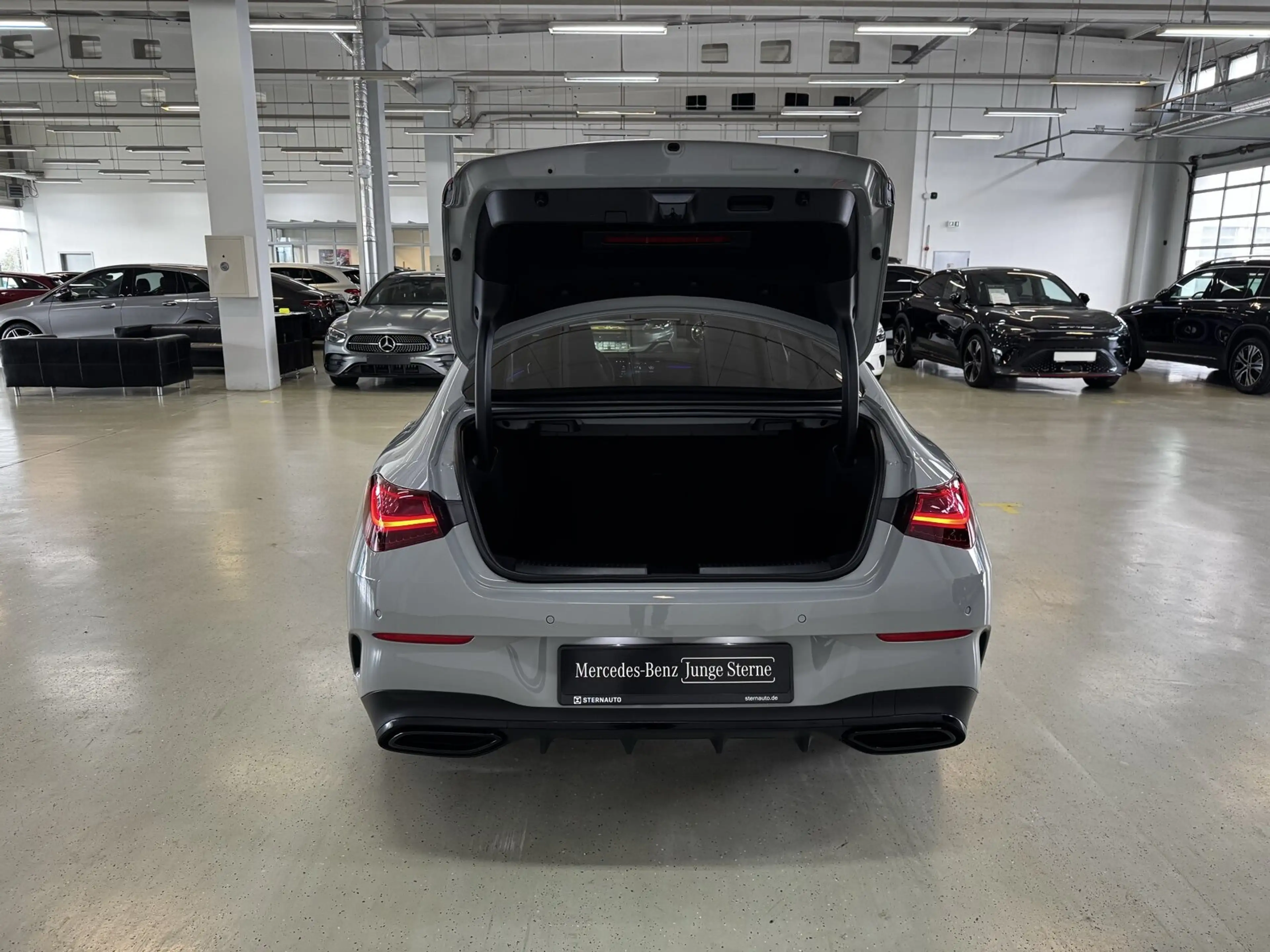 Mercedes-Benz CLA 200 CLA 200 Coupé AMG Pano Distr Multibeam Night 360 — photo 7