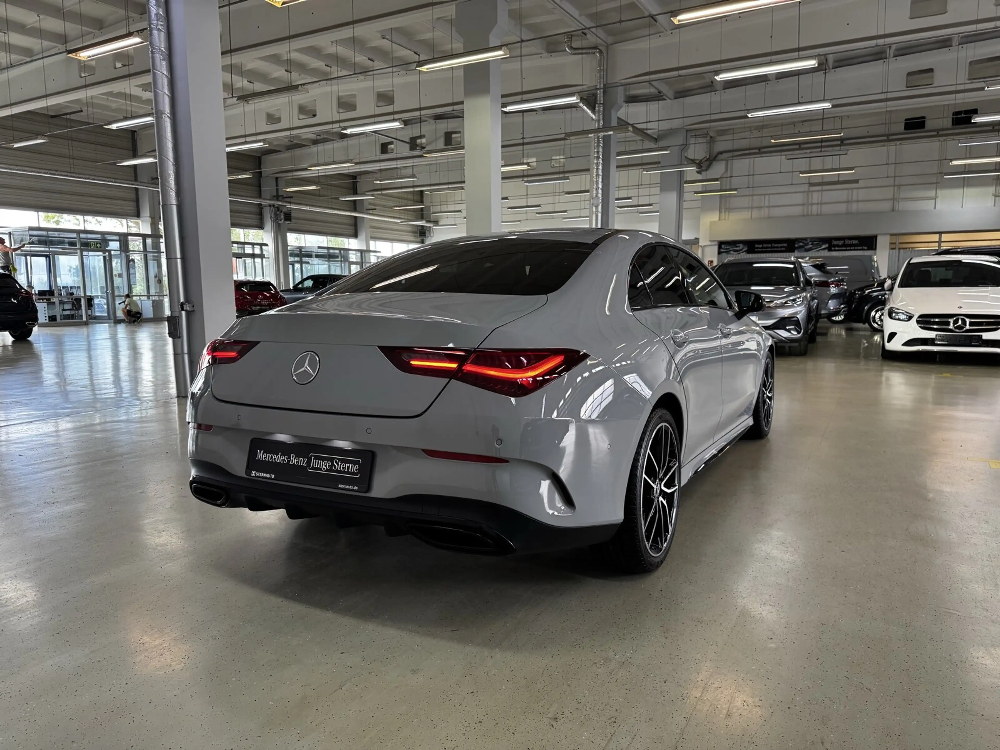 Mercedes-Benz CLA 200 CLA 200 Coupé AMG Pano Distr Multibeam Night 360 — photo 5