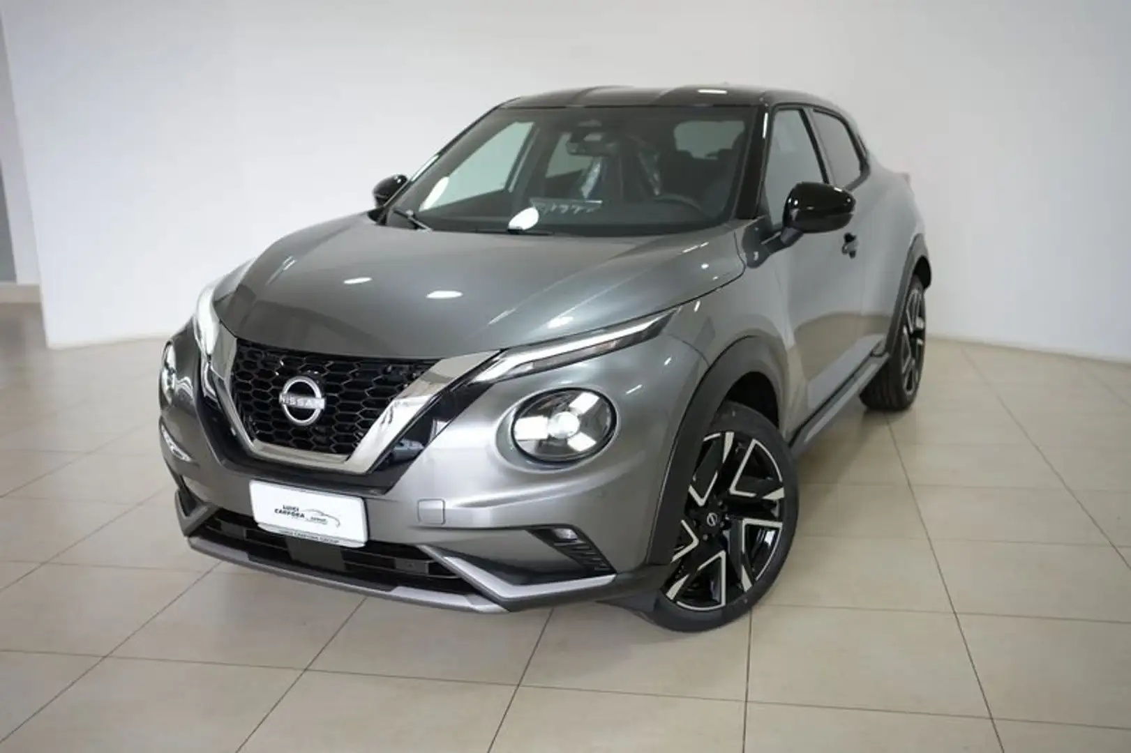 Nissan Juke 2ª serie 1.0 DIG-T 114 CV N-Design Grigio - 1