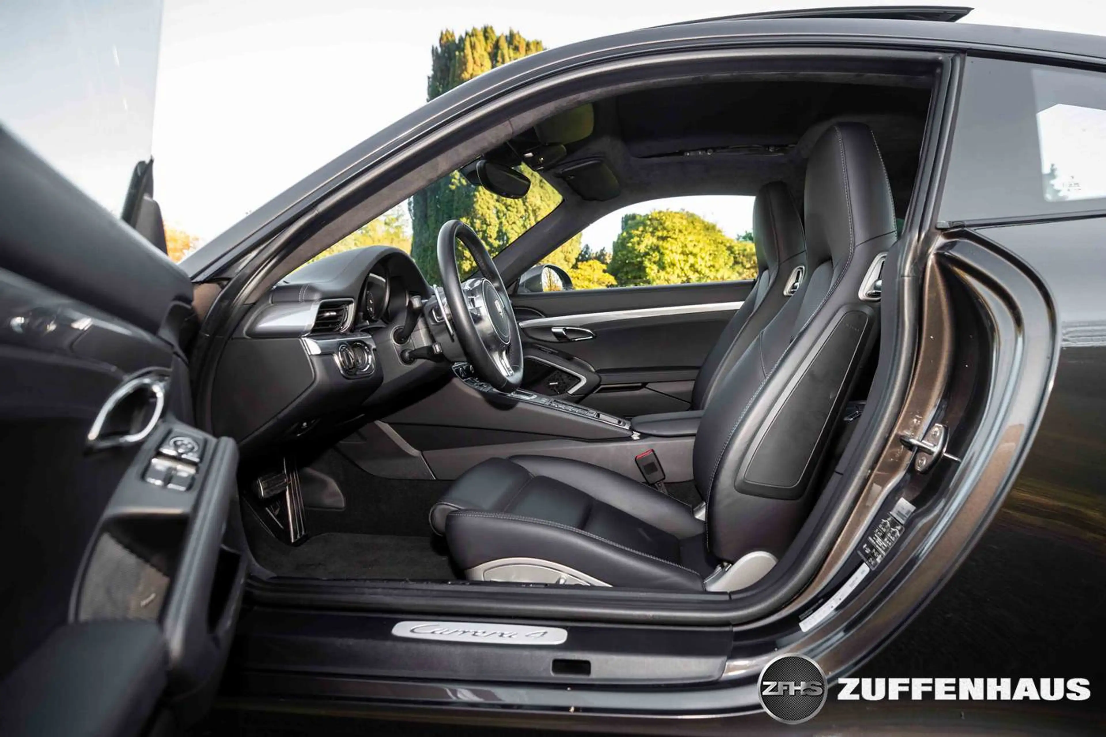 Porsche 991 3.4 Carrera 4 — photo 11