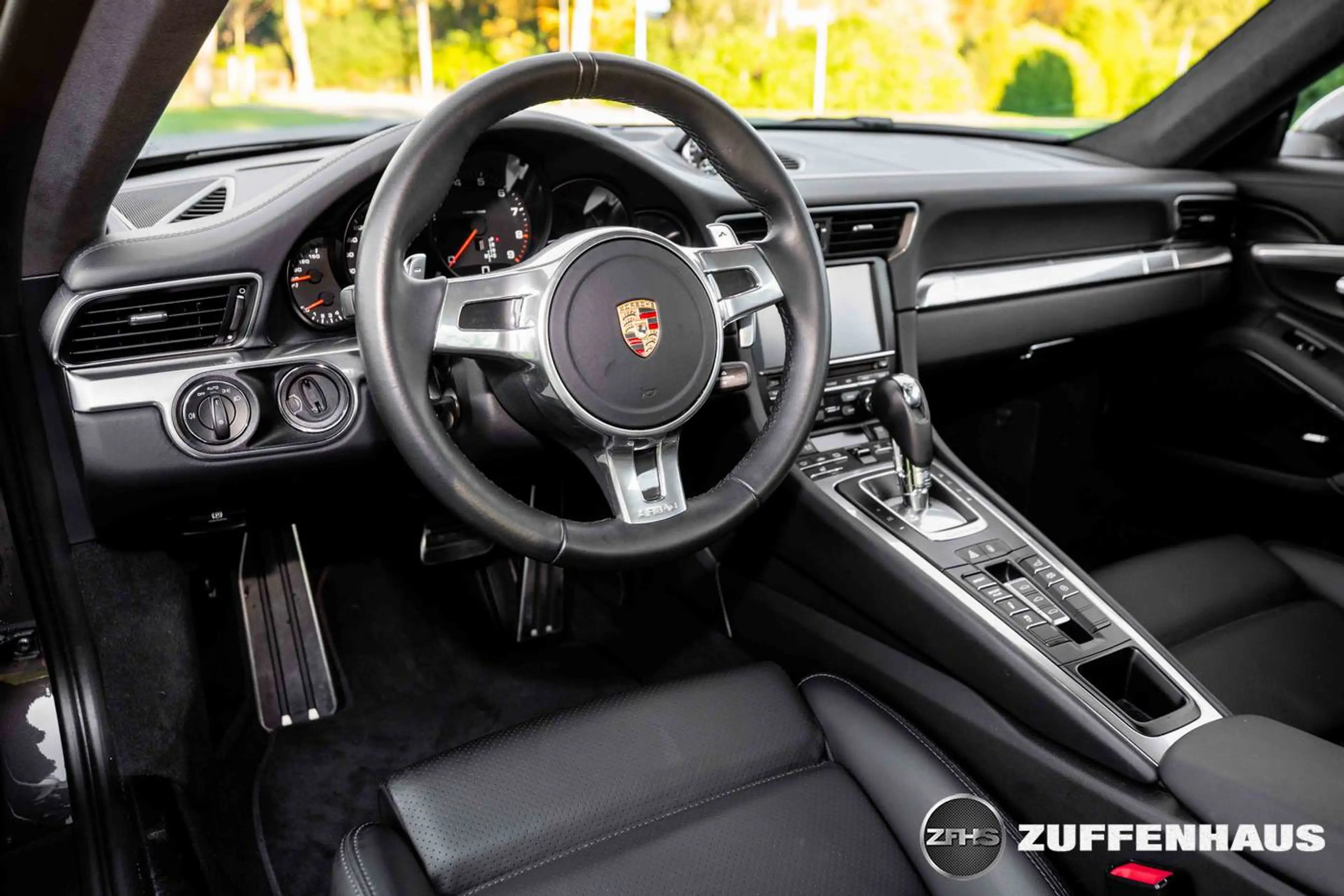 Porsche 991 3.4 Carrera 4 — photo 13