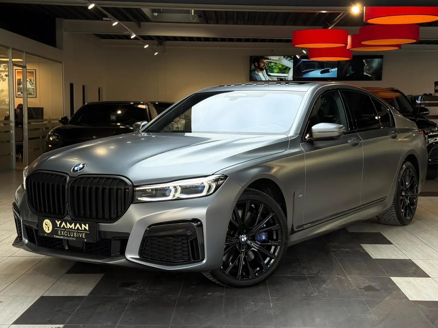 BMW 730 d M Sport*Frozen*EGSD*Laser*StHzg*H&K*Massage Grijs - 1