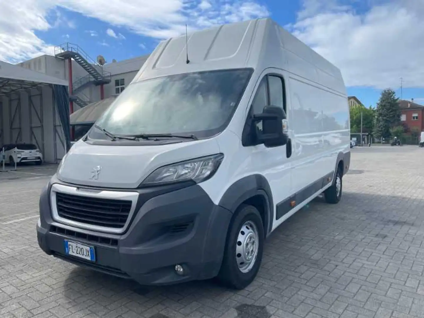 Peugeot Boxer (3ª serie) - Boxer 435 2.0 BlueHDi 160CV PLM Blanc - 1