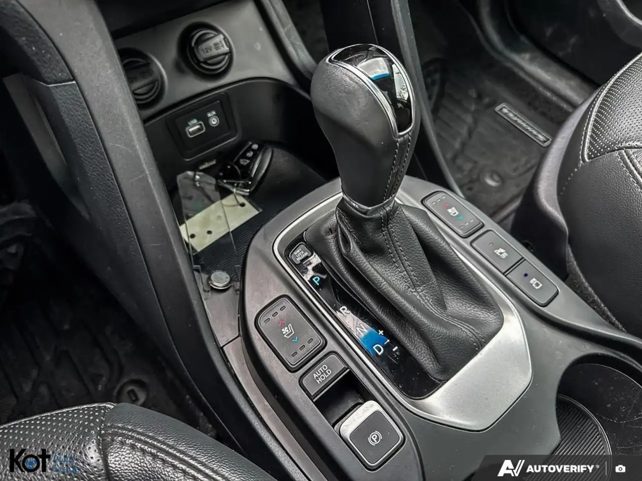 Hyundai SANTA FE снимка Hyundai SANTA FE