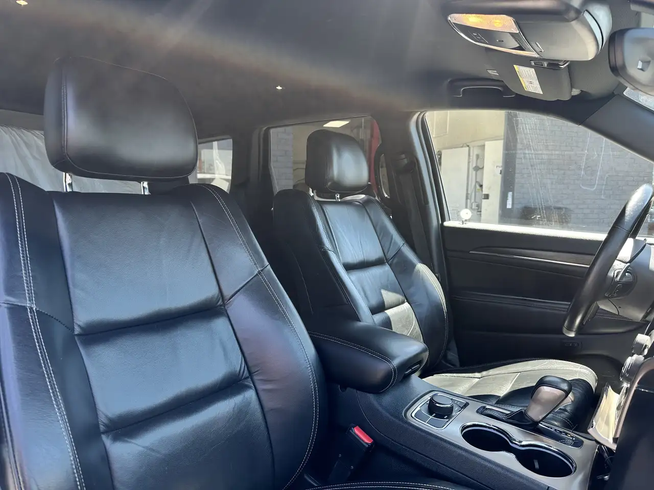 Jeep Grand Cherokee снимка Jeep Grand Cherokee