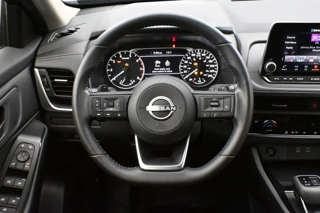 Nissan Rogue снимка Nissan Rogue
