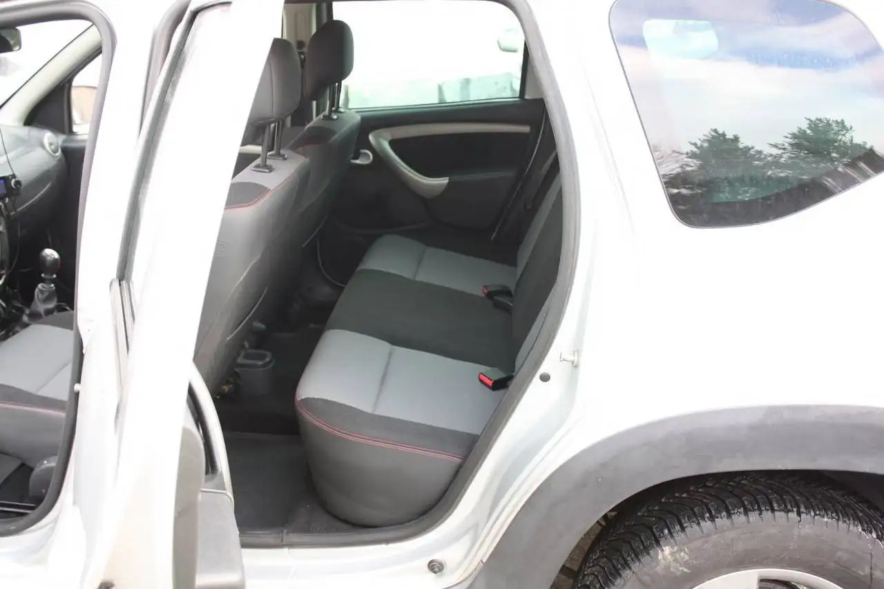 Dacia Duster — photo 4