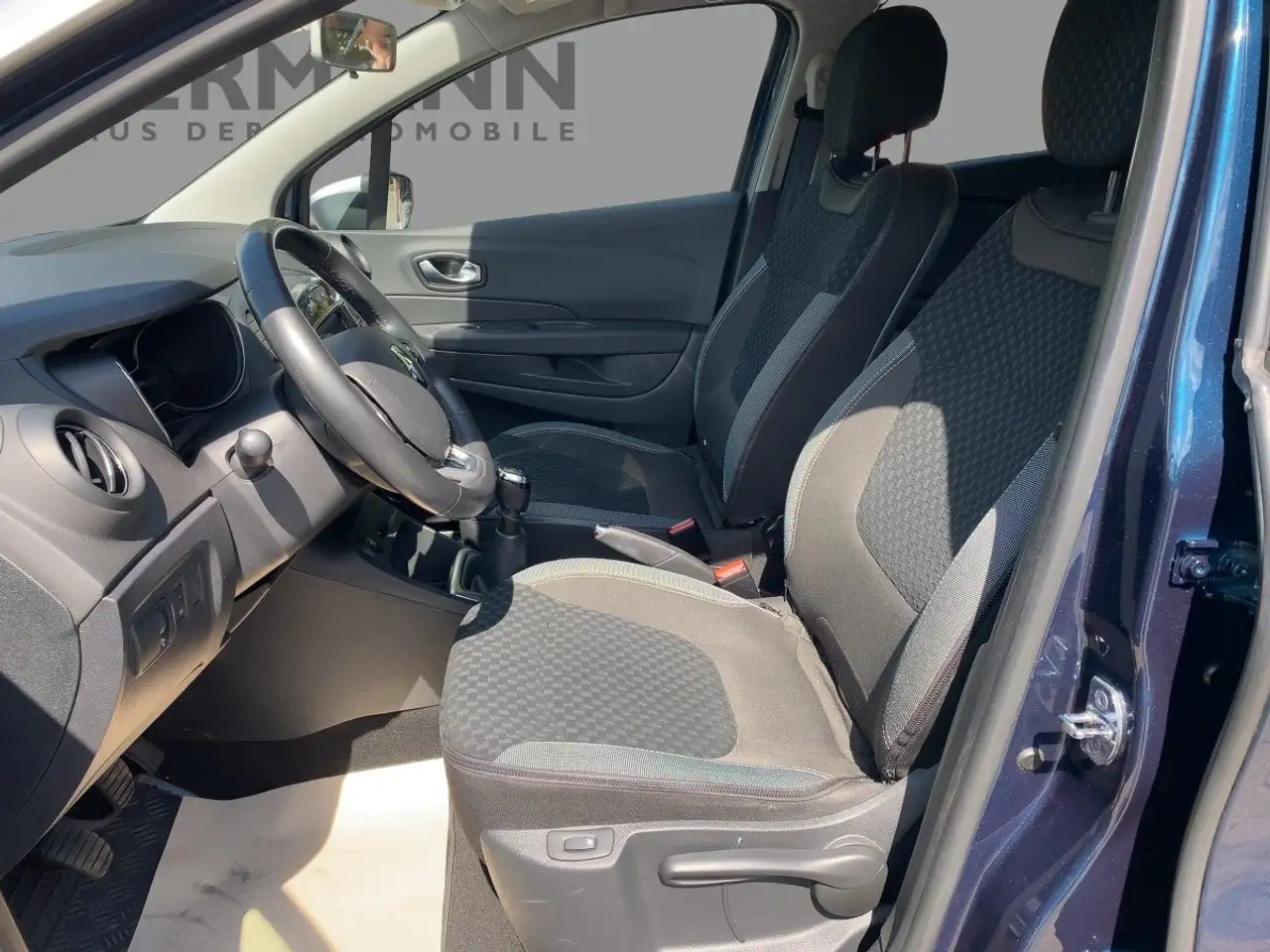 Renault Captur dCi 110 — photo 9 sur 15