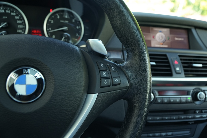 BMW X6 xDrive50i AWD I Pano I 20 Inch I — photo 13
