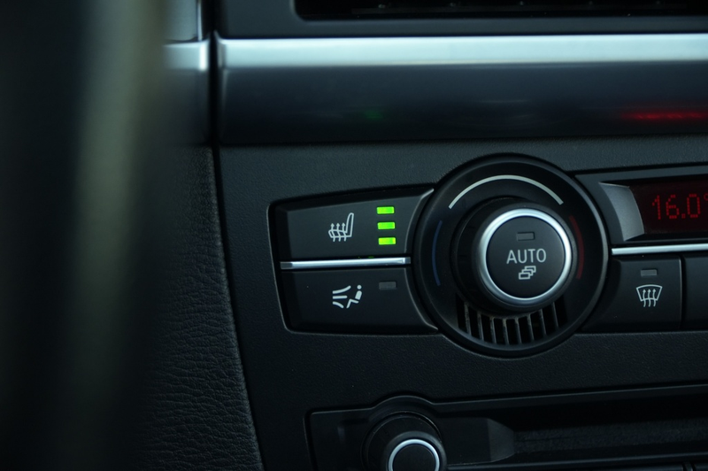 BMW X6 xDrive50i AWD I Pano I 20 Inch I — photo 16
