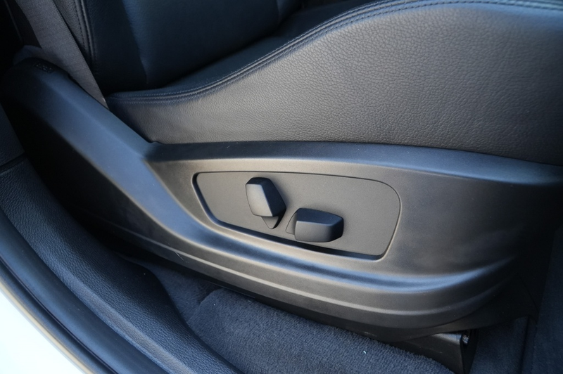 BMW X6 xDrive50i AWD I Pano I 20 Inch I — photo 21