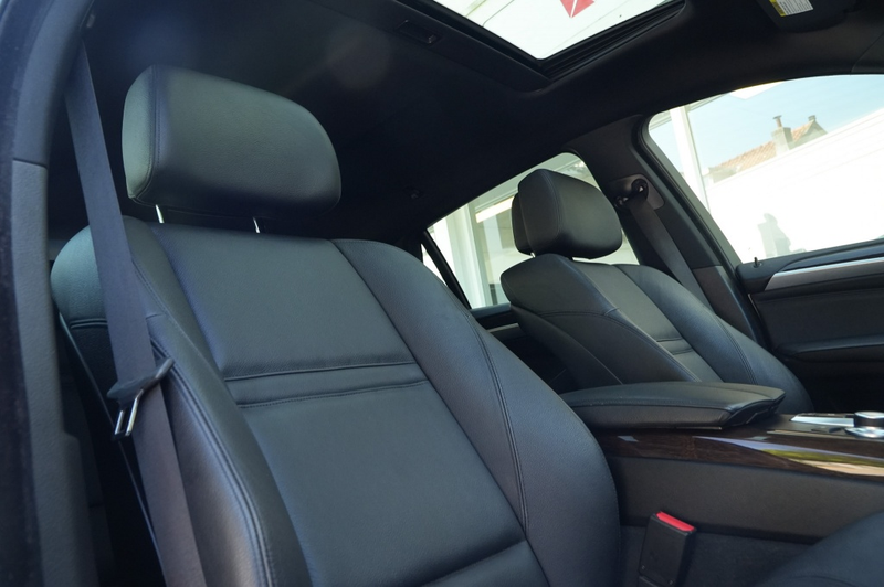 BMW X6 xDrive50i AWD I Pano I 20 Inch I — photo 15