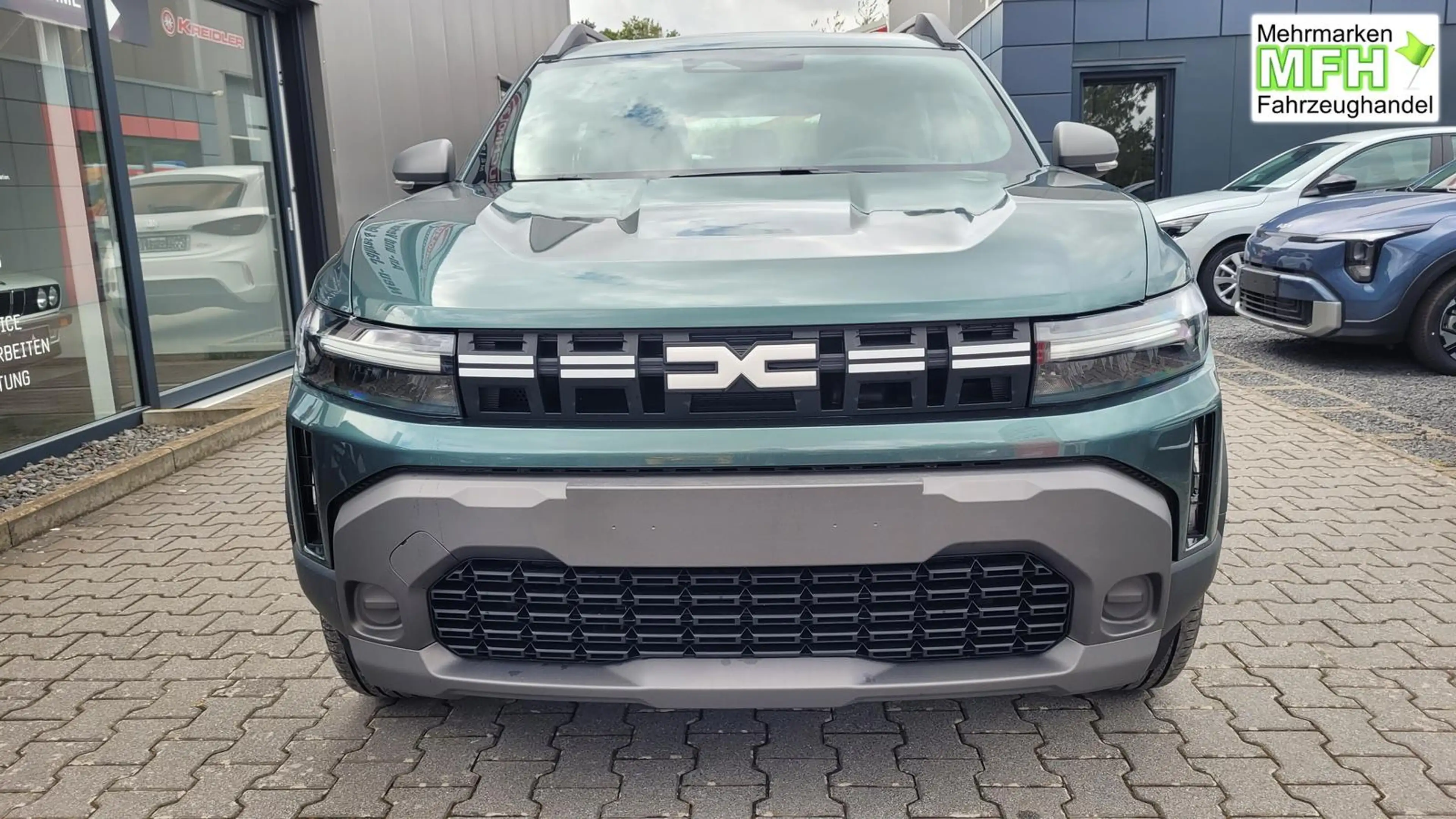 Dacia Duster Expressiom LPG 120 PS AT | Carplay Sitz+Lnkrdhe... — photo 2