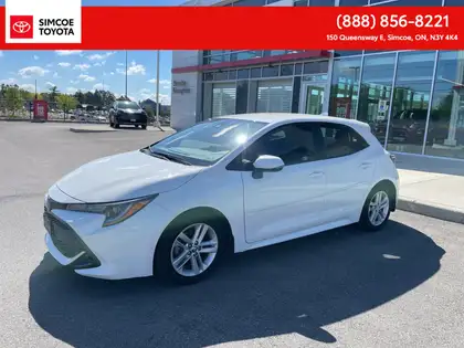 White 2019 Toyota Corolla Hatchback FWD Hatchback
