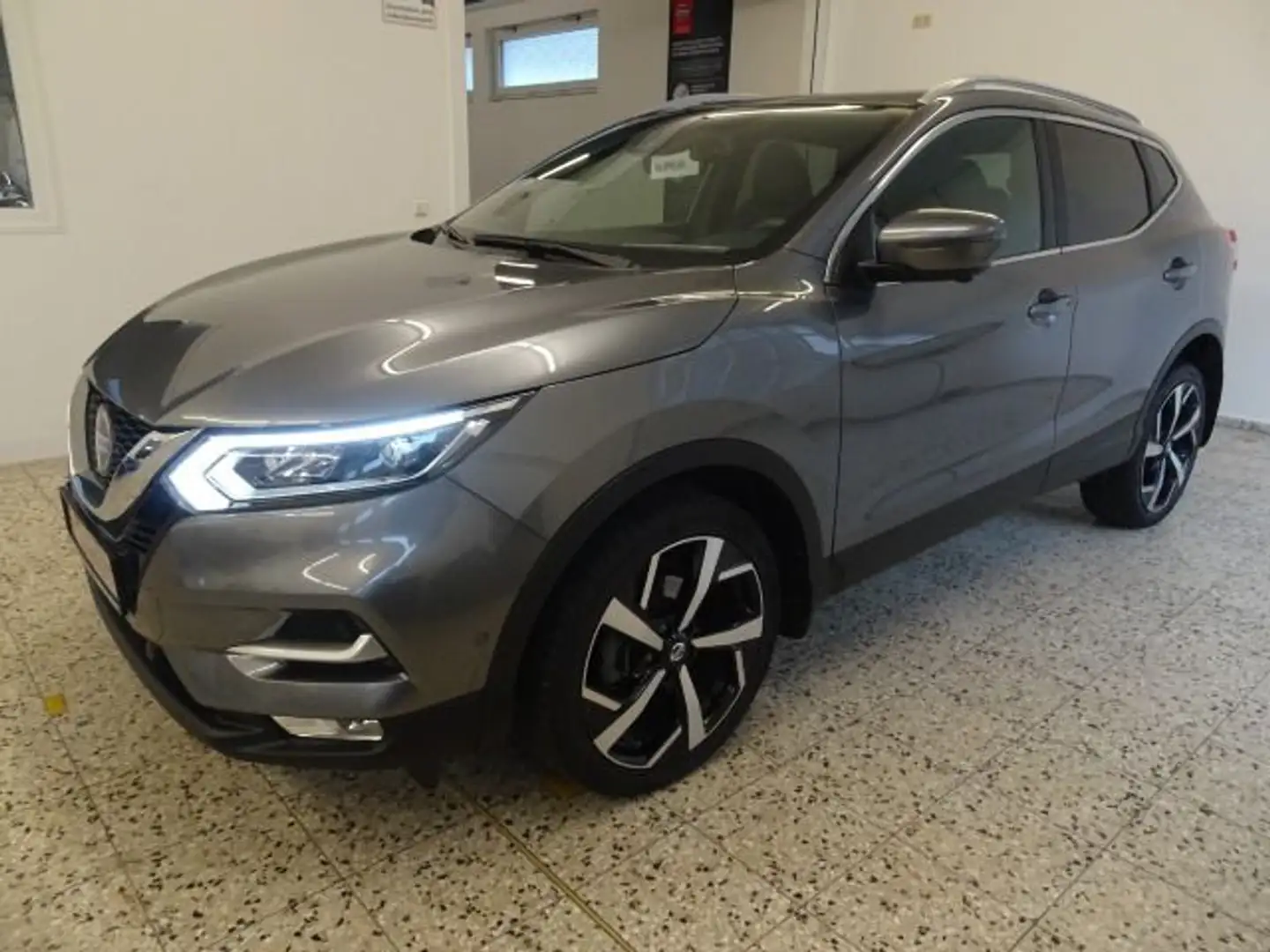Nissan Qashqai Tekna+ Grau - 2