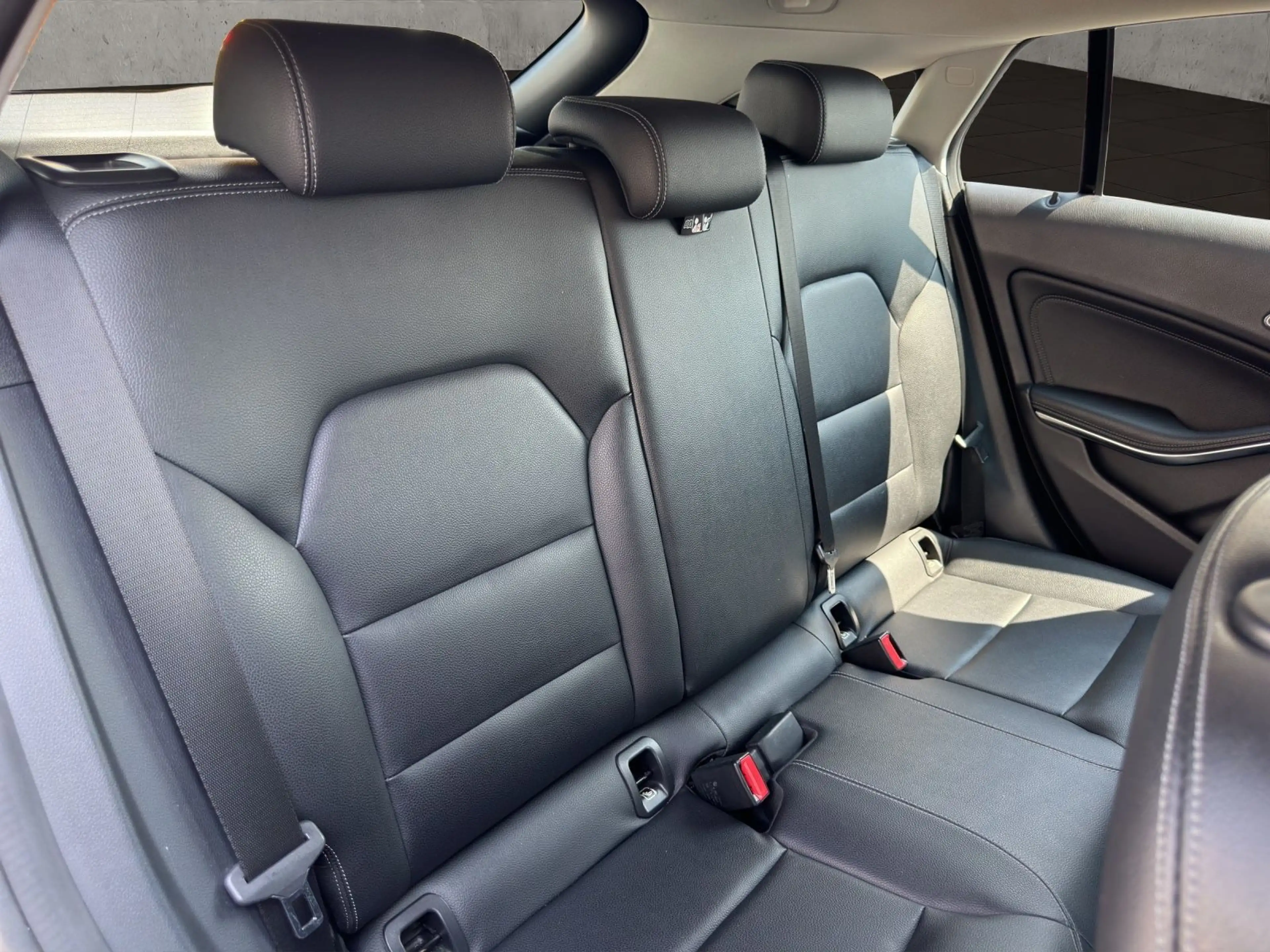 Mercedes-Benz CLA 200 CLA -Klasse Shooting Brake CLA 200 CDI / d — photo 15