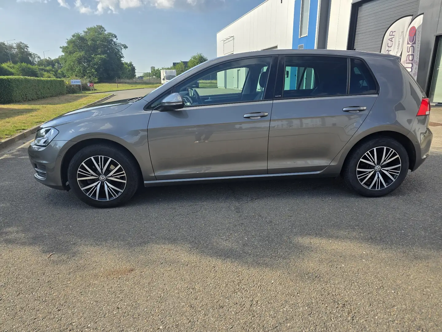 Volkswagen Golf 1.2 TSI BlueMotion Allstar airco pdc acc carplay Gris - 2