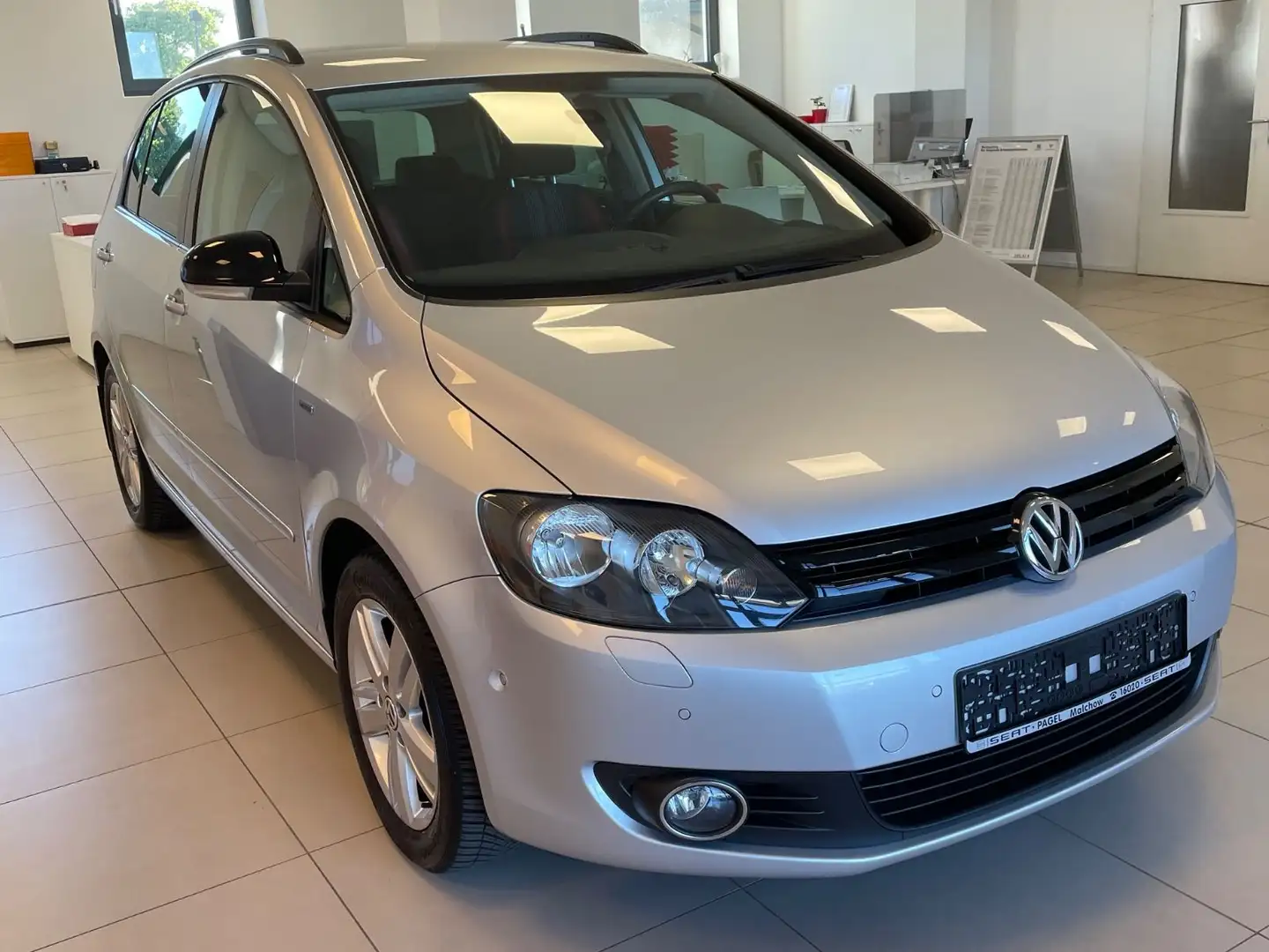 Volkswagen Golf Plus VI Match DSG Automatik Silber - 1