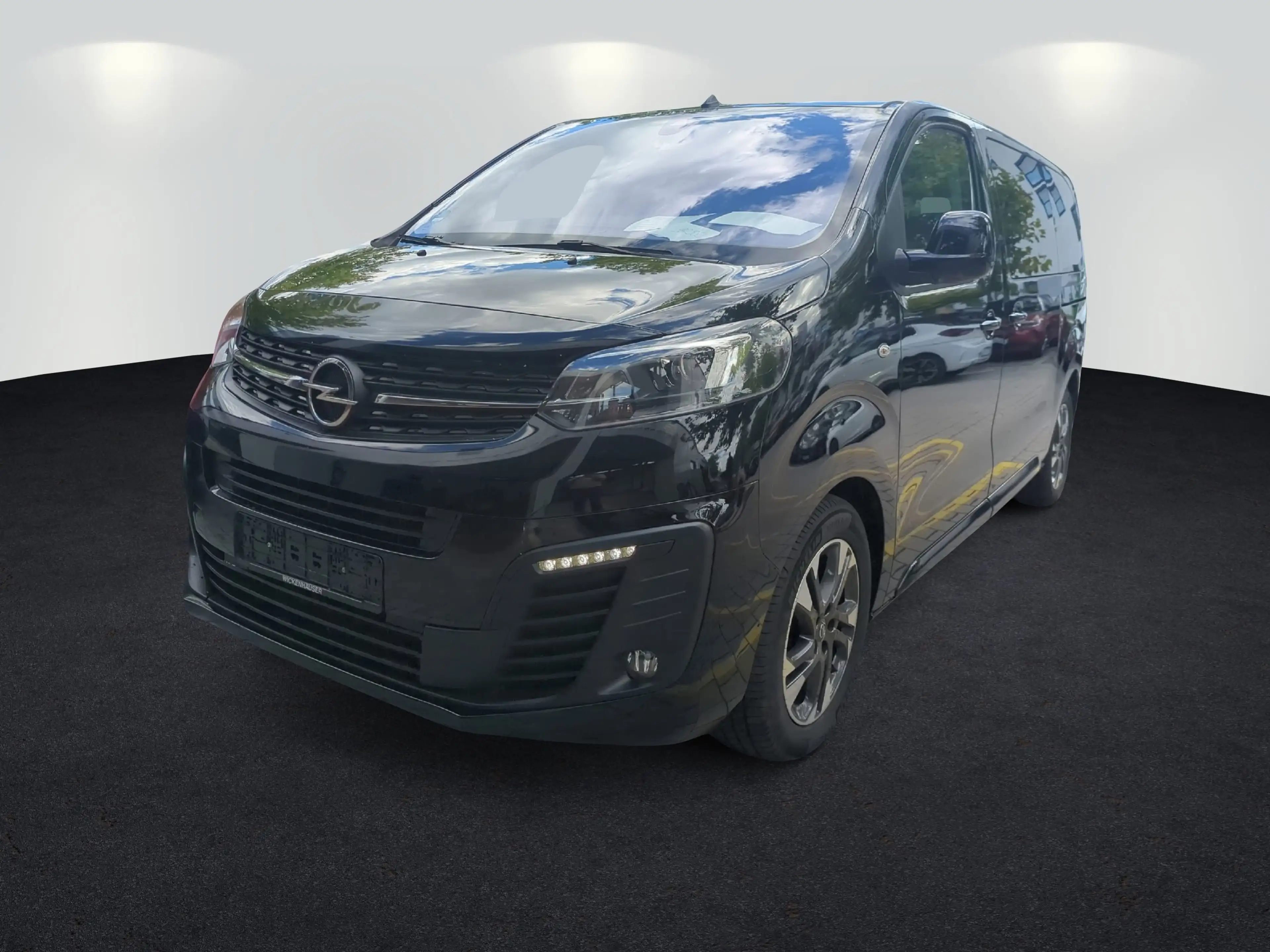 Opel Zafira Life 2.0 D Autom Tourer ACC+Navi+Pano+Grip — photo 2