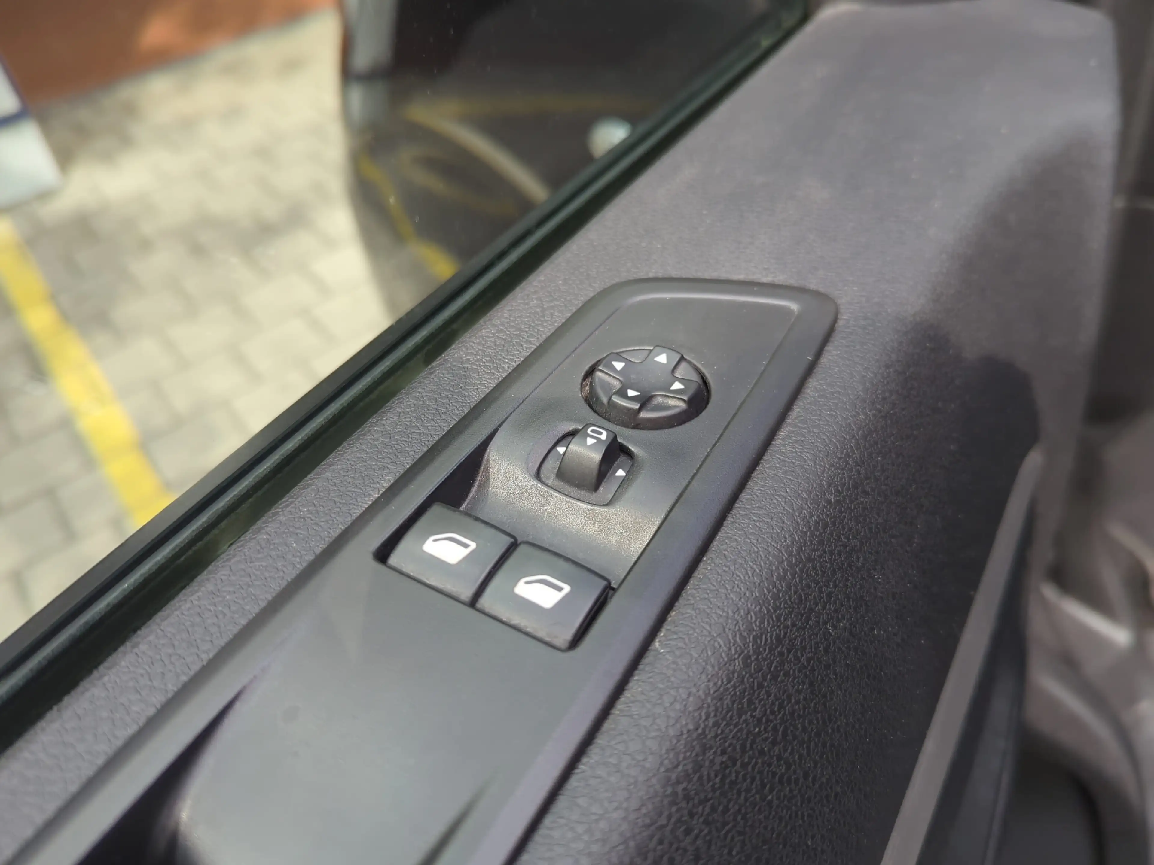 Opel Zafira Life 2.0 D Autom Tourer ACC+Navi+Pano+Grip — photo 14