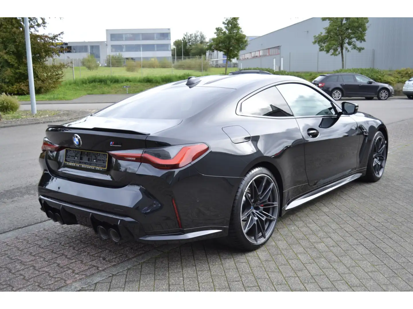 BMW M4 Competition M xDrive Noir - 2