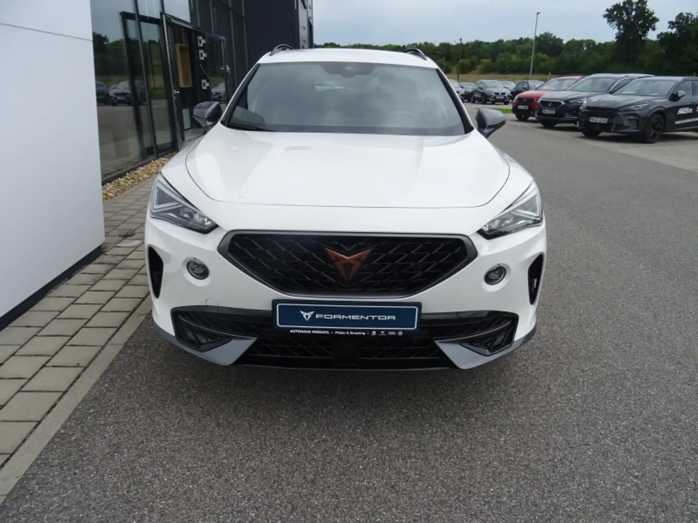 CUPRA Formentor Formentor 1.5 TSI DSG 150PS Navi ACC el.Heckkl. Ka Weiß - 2