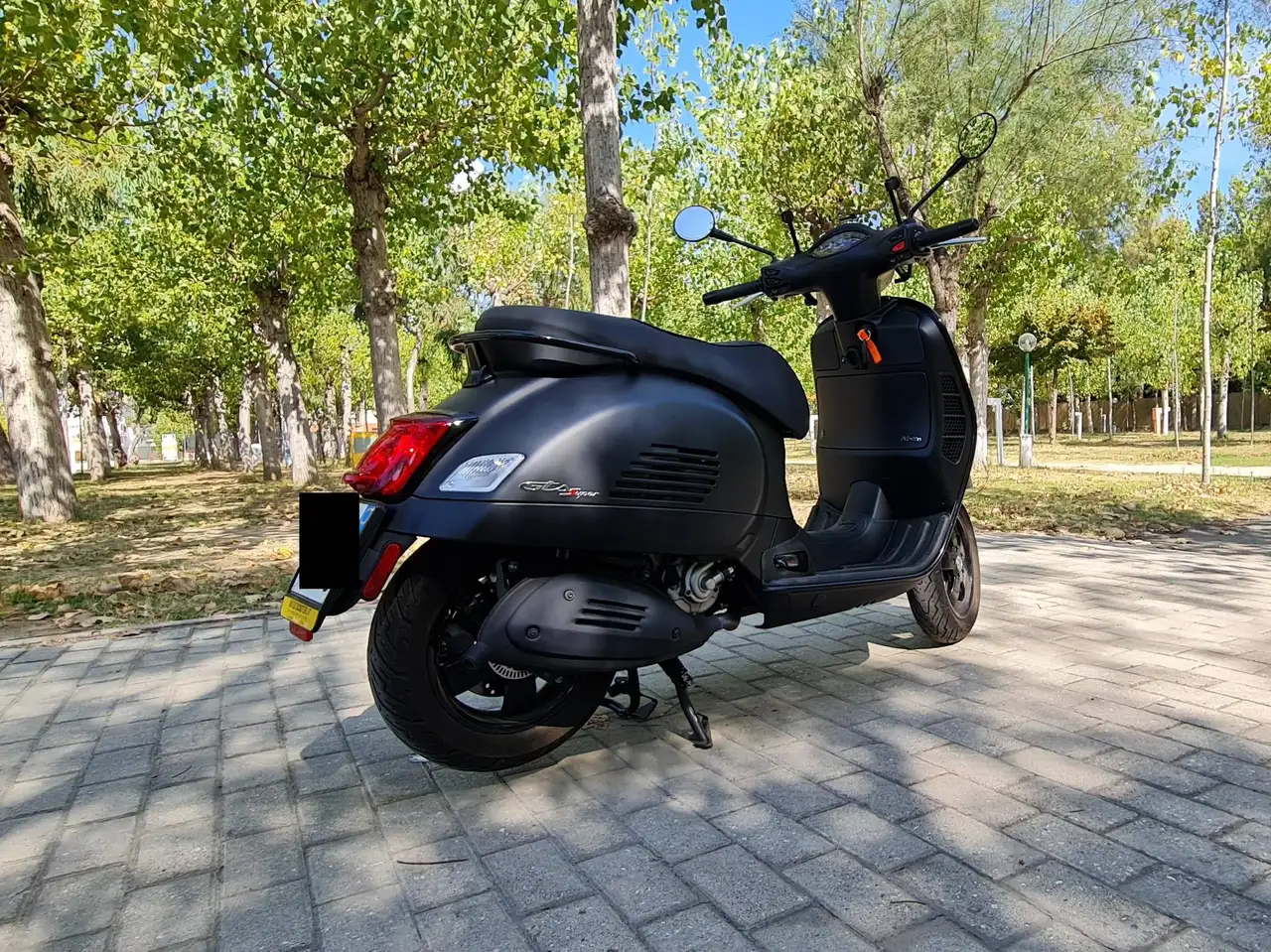 Vespa GTS Super Sport