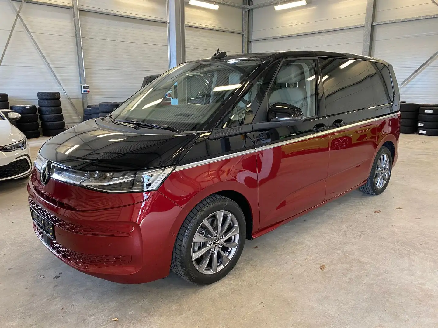 Volkswagen T7 Multivan Style ACC HUD AHK 360° H/K IQ.LIGHT Rouge - 1