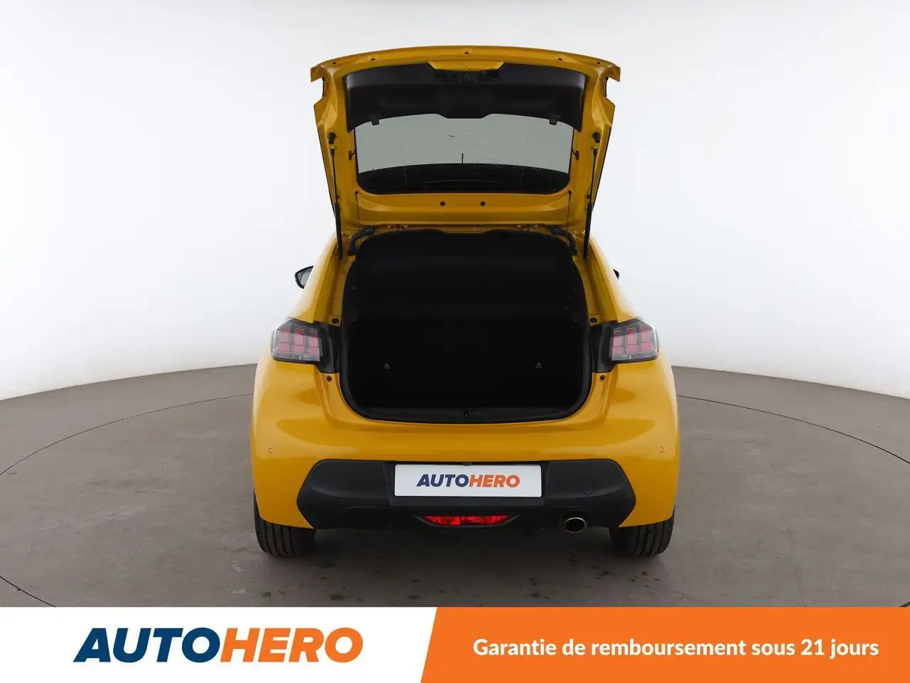 Peugeot 208 208 — photo 16