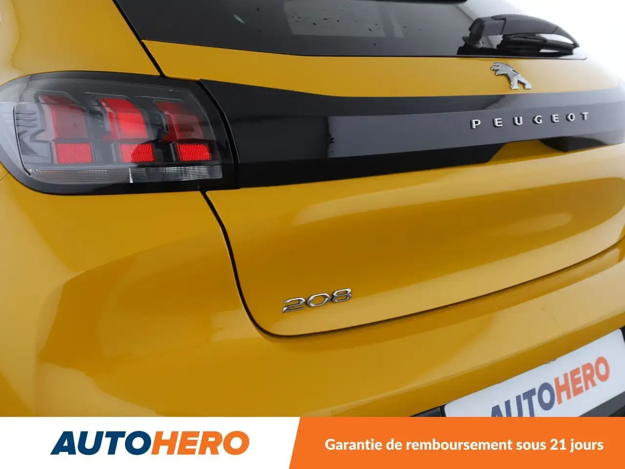 Peugeot 208 208 — photo 29