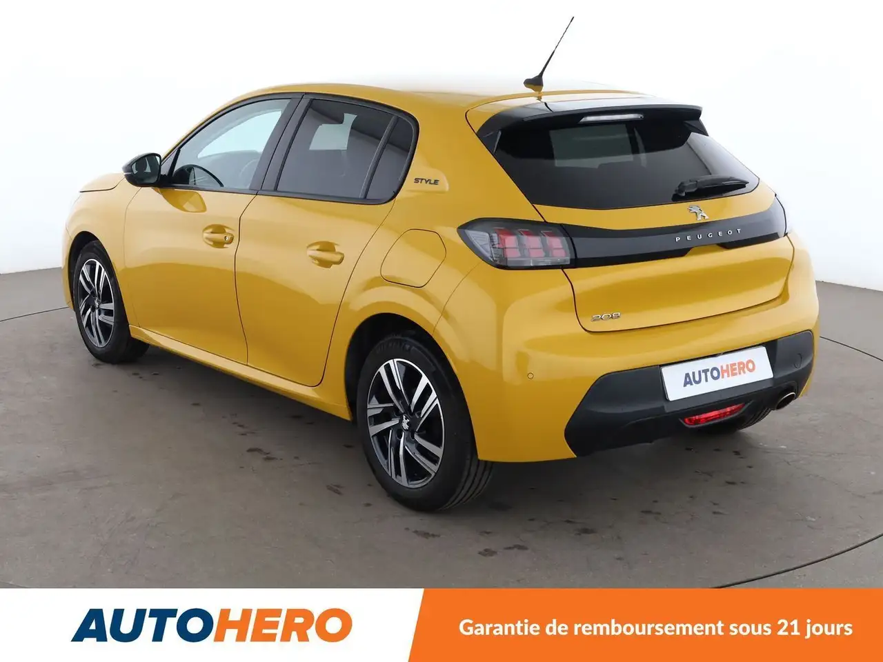 Peugeot 208 208 — photo 4