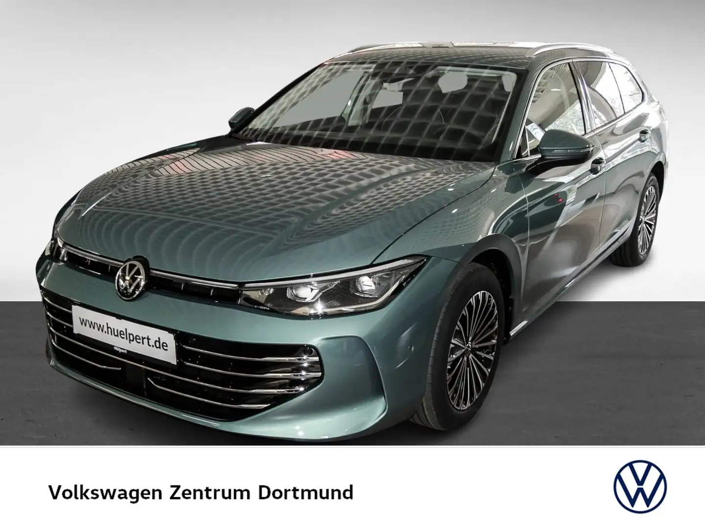 Volkswagen Passat Variant 2.0 TDI ELEGANCE DSG AHK DCC HEAD-UP 360CAM Grün - 1