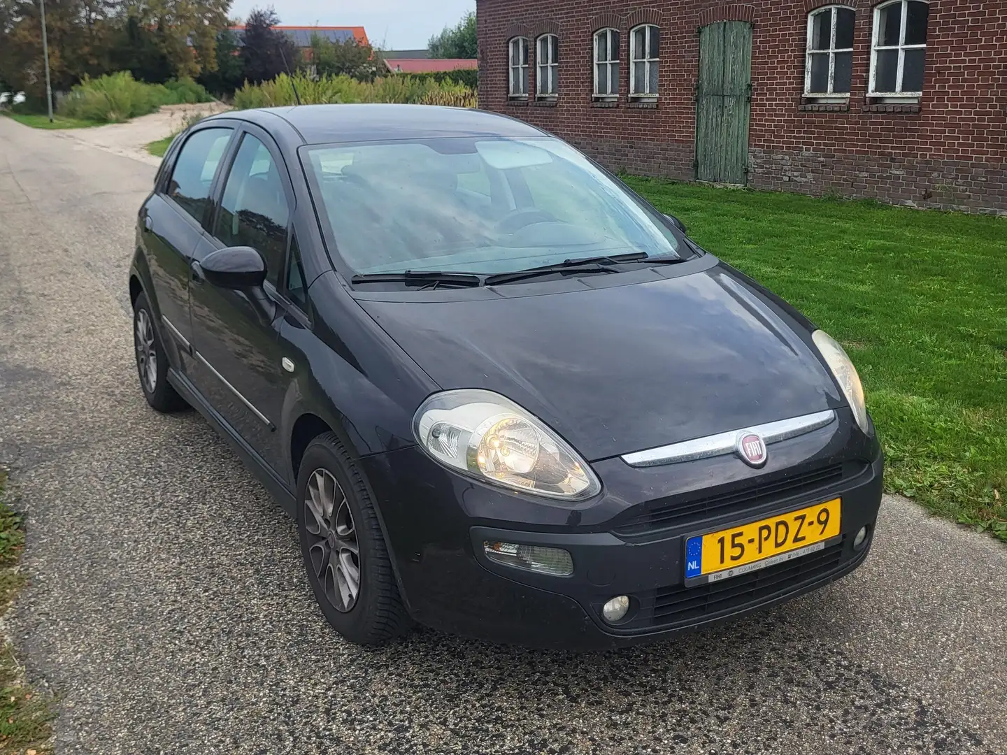 Fiat Punto Punto 1.3 M-Jet Dynamic Czarny - 1