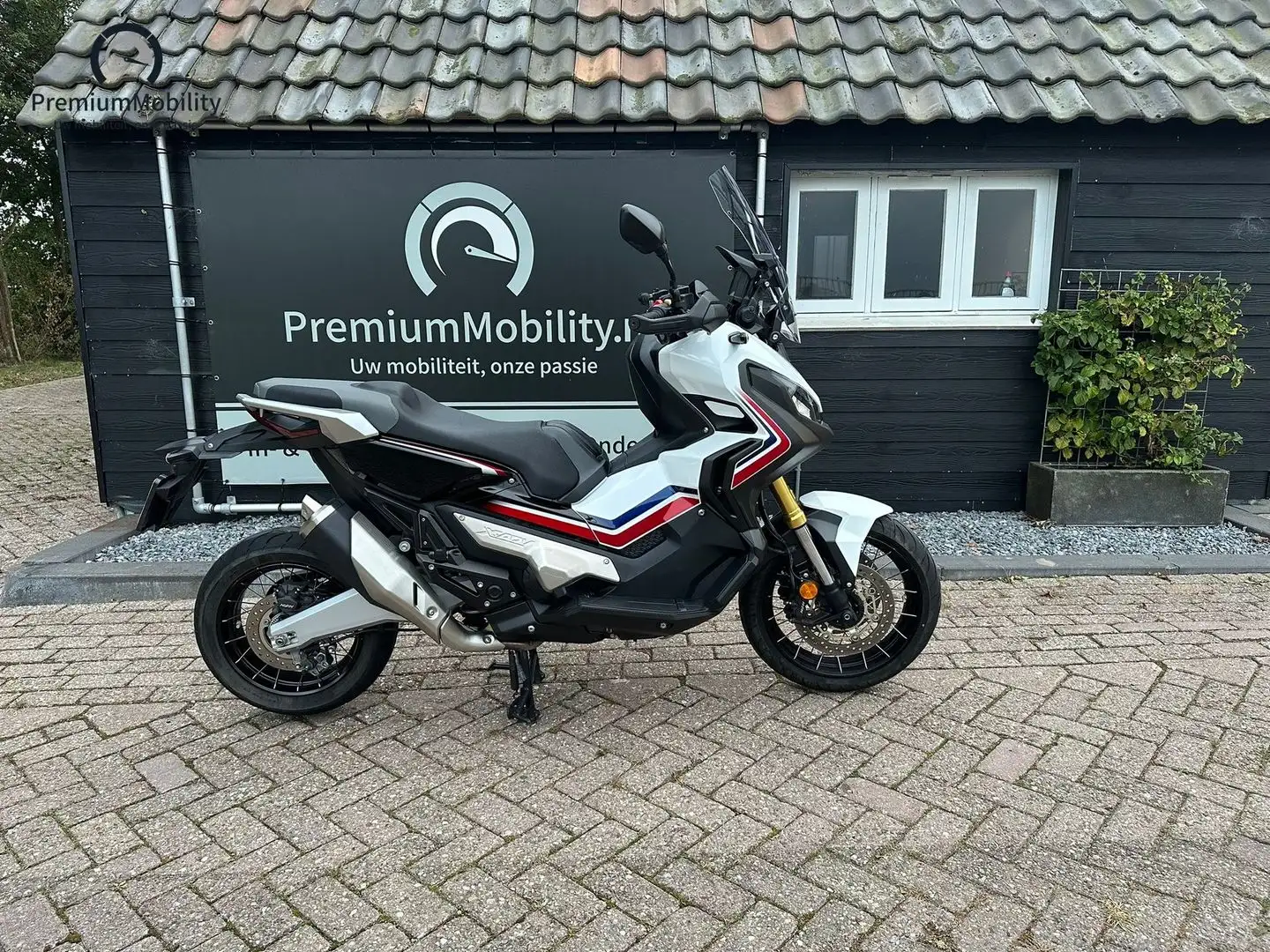 Honda X-ADV Alb - 2
