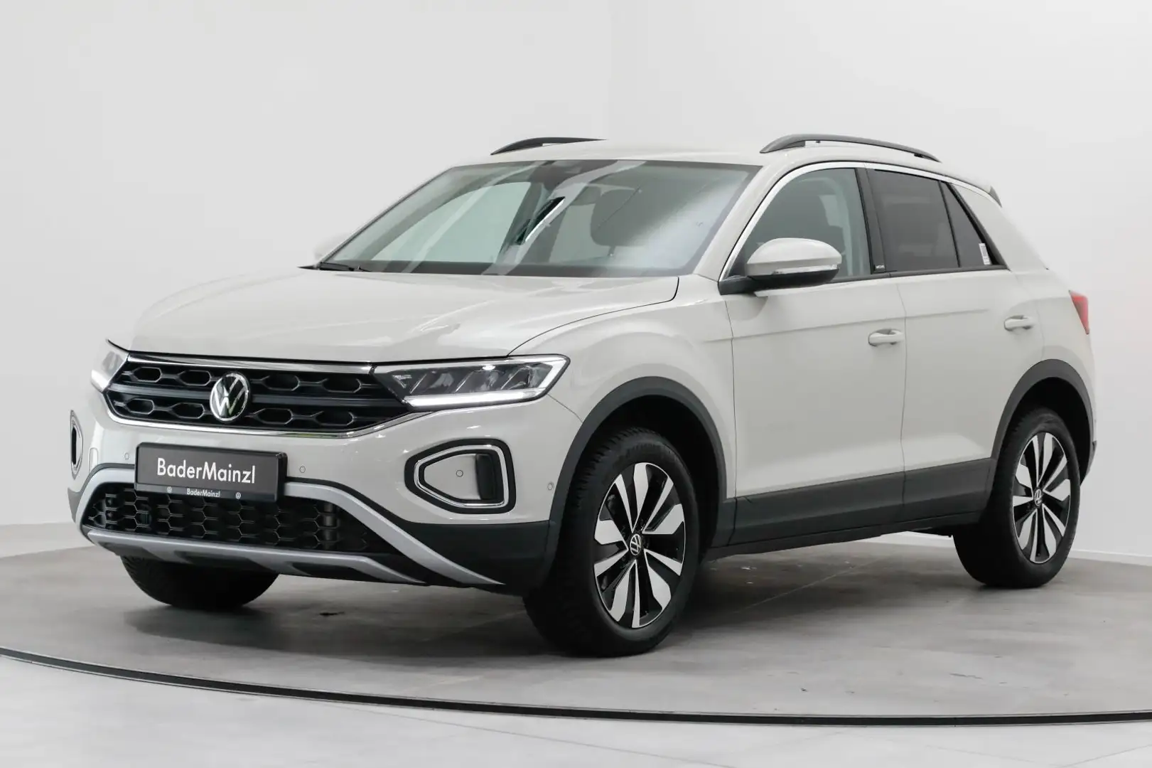 Volkswagen T-Roc 1.5 TSI DSG Kamera AHK ACC SHZ Grijs - 2