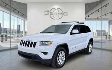 Laredo 4WD Cuir Toit GPS Nav Mags Hitch V6 3.6L