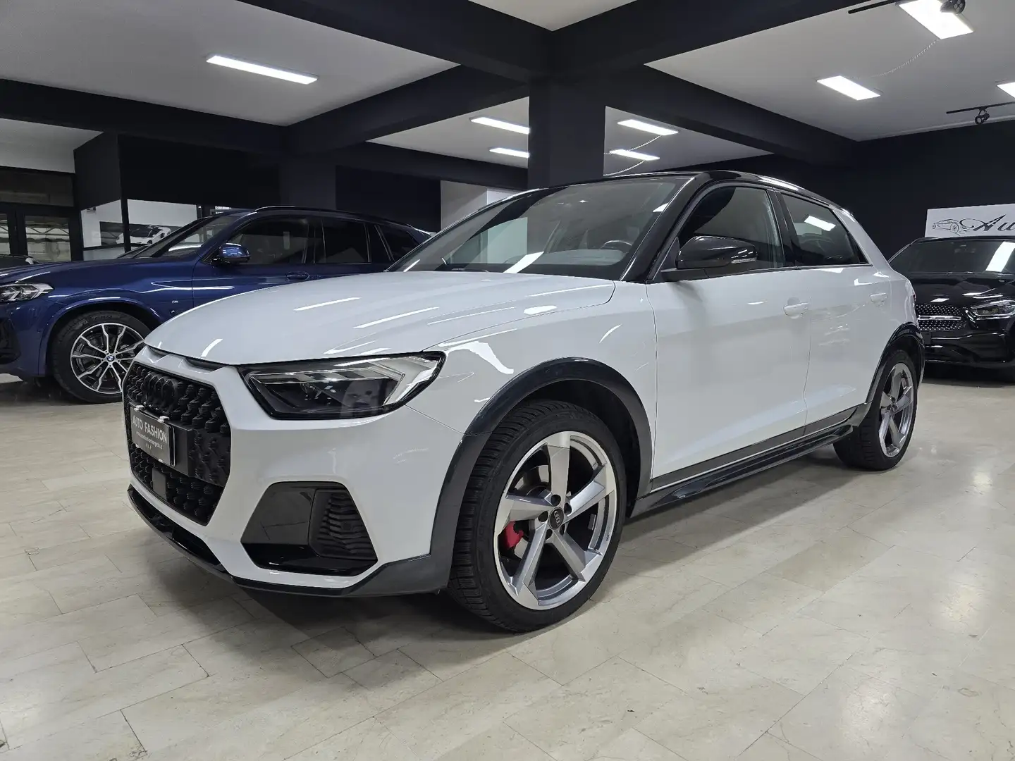 Audi A1 A1 II 2020 Citycarver 35 1.5 tfsi Sline 150cv Blanc - 1