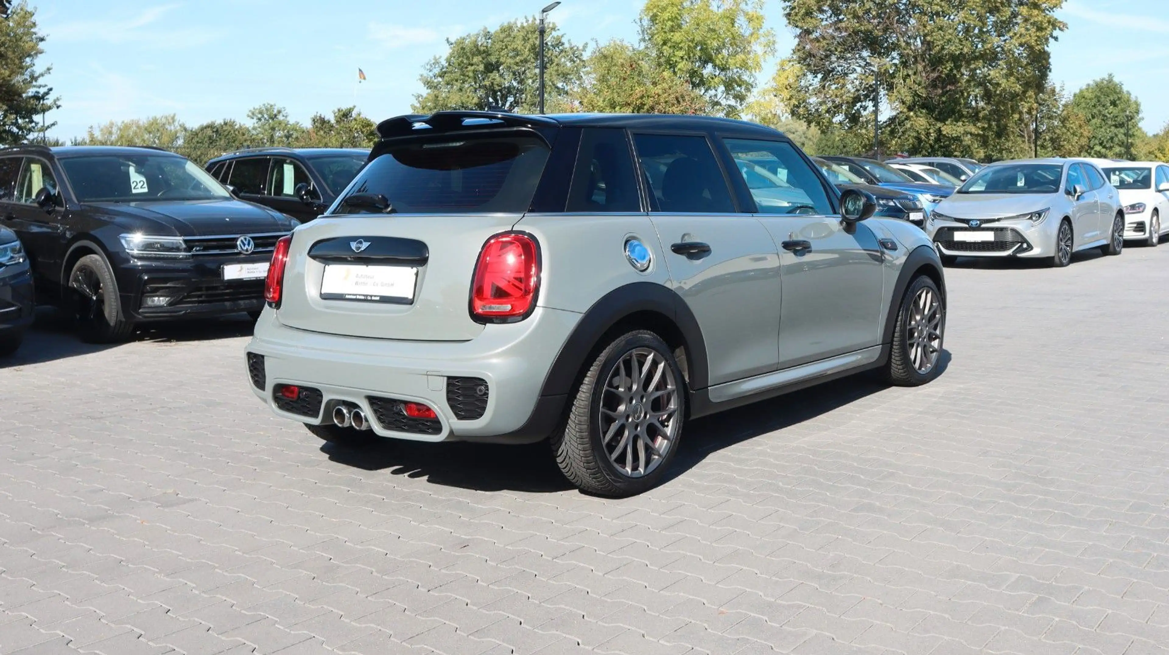 MINI Cooper S JCW Kamera LED Navi PDC Ambiente SitzHz — photo 6