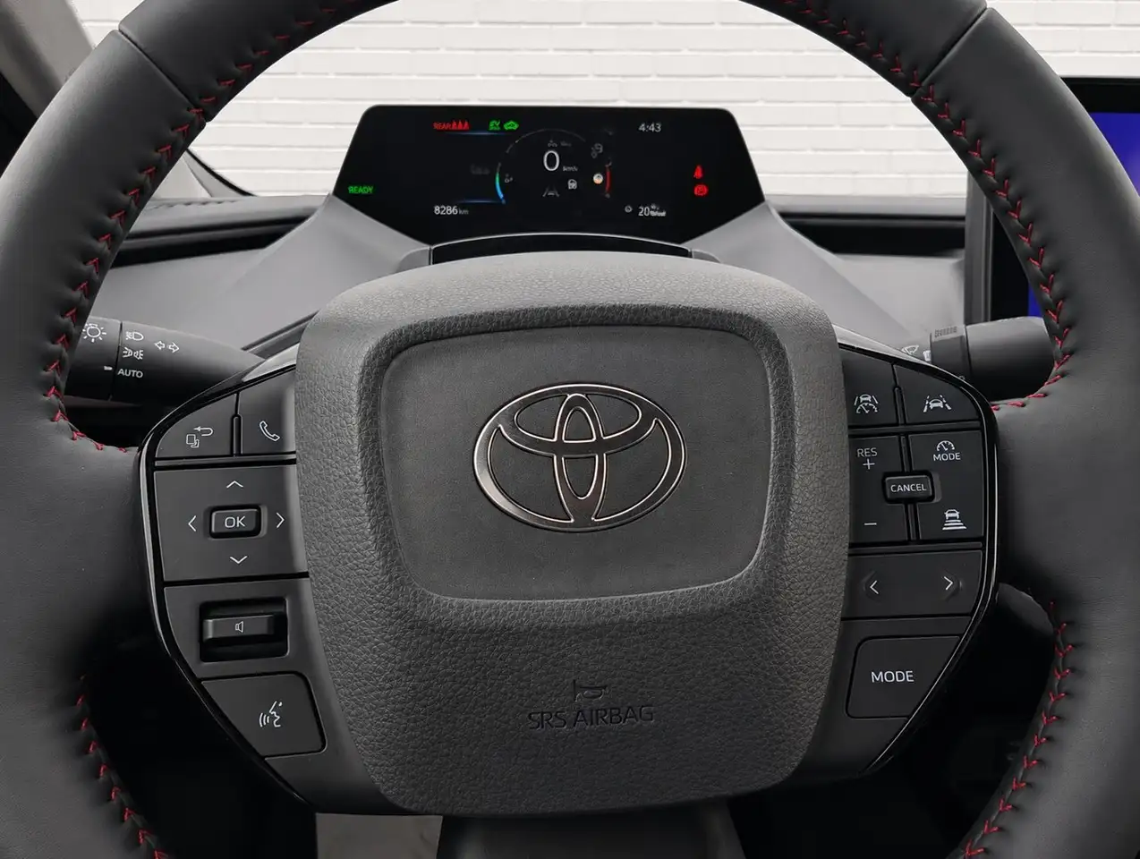 Toyota Prius Prime снимка Toyota Prius Prime