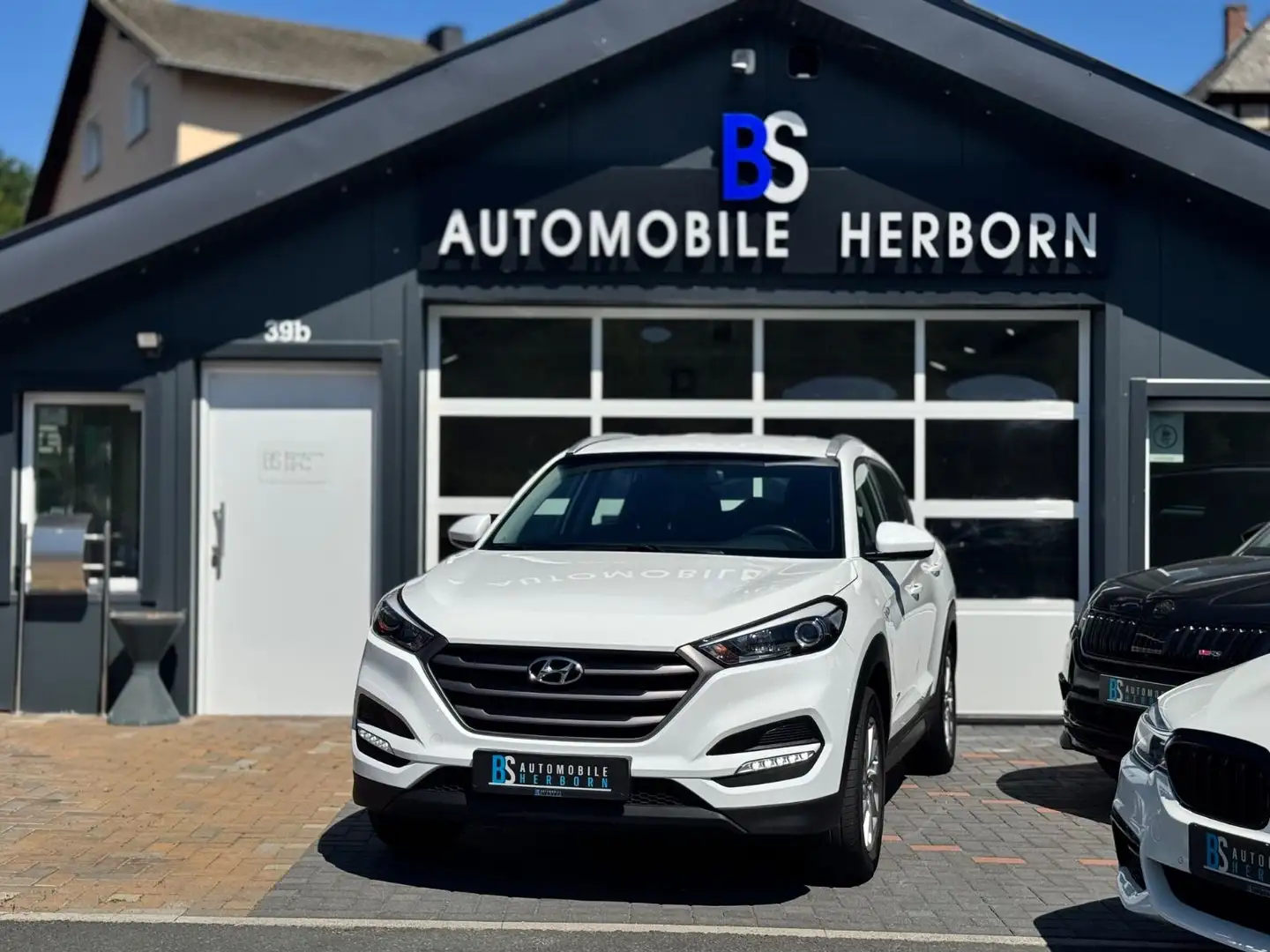 Hyundai TUCSON Trend 2WD/1.Hand/AHK/Navi/Kamera Blanco - 1