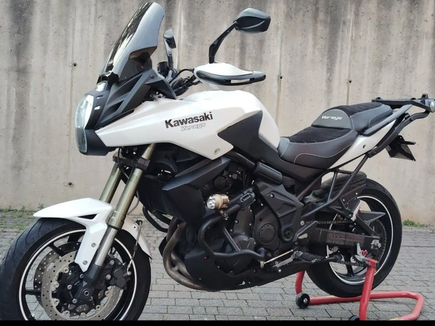 Kawasaki Versys 650 Alb - 1