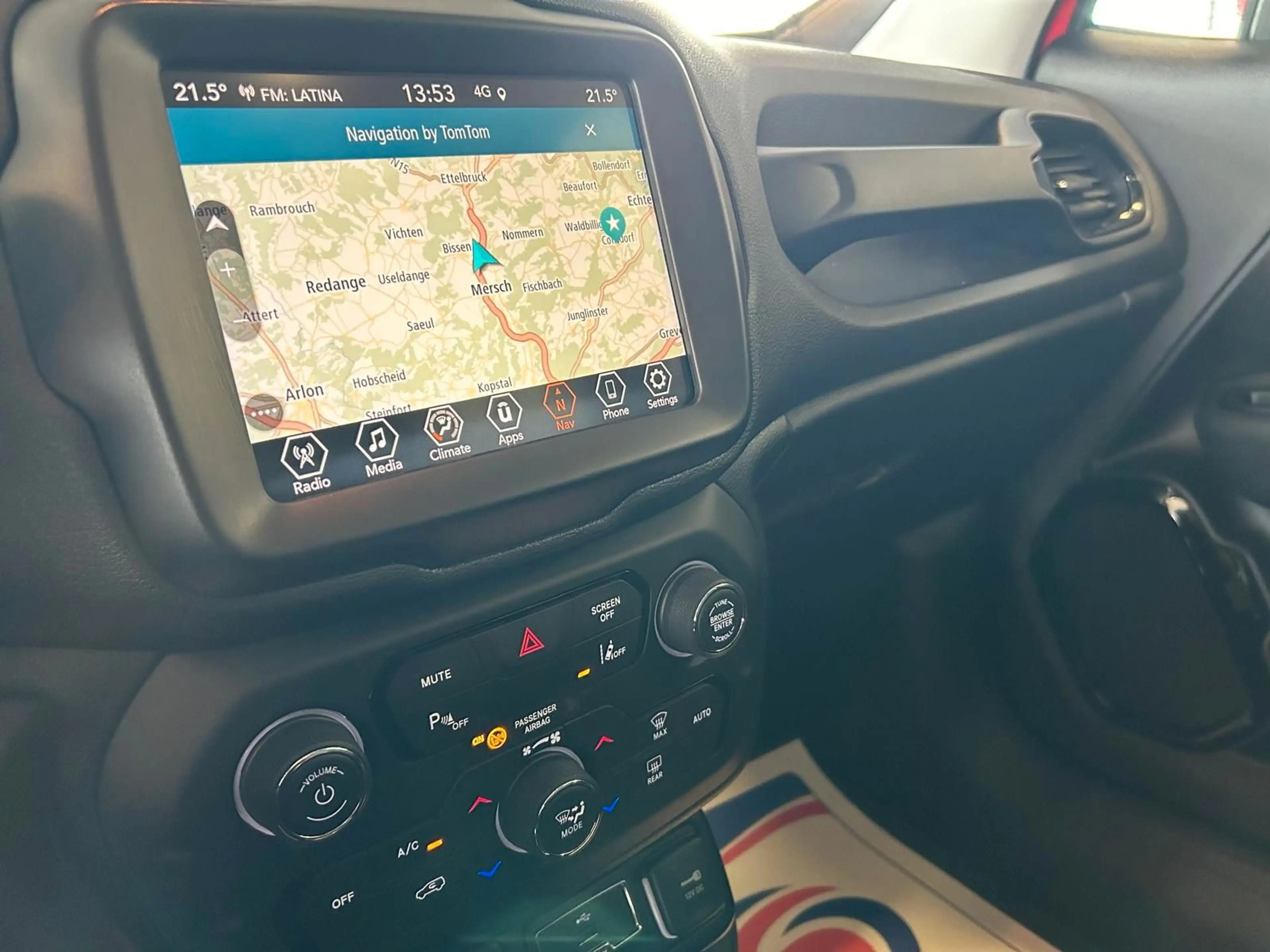 Jeep Renegade Longitude*NAVI*PANORAMA*PDC* — photo 9