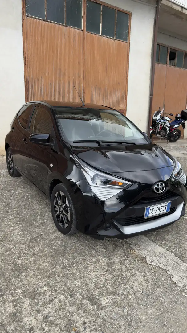 Toyota Aygo connect Rosso - 2
