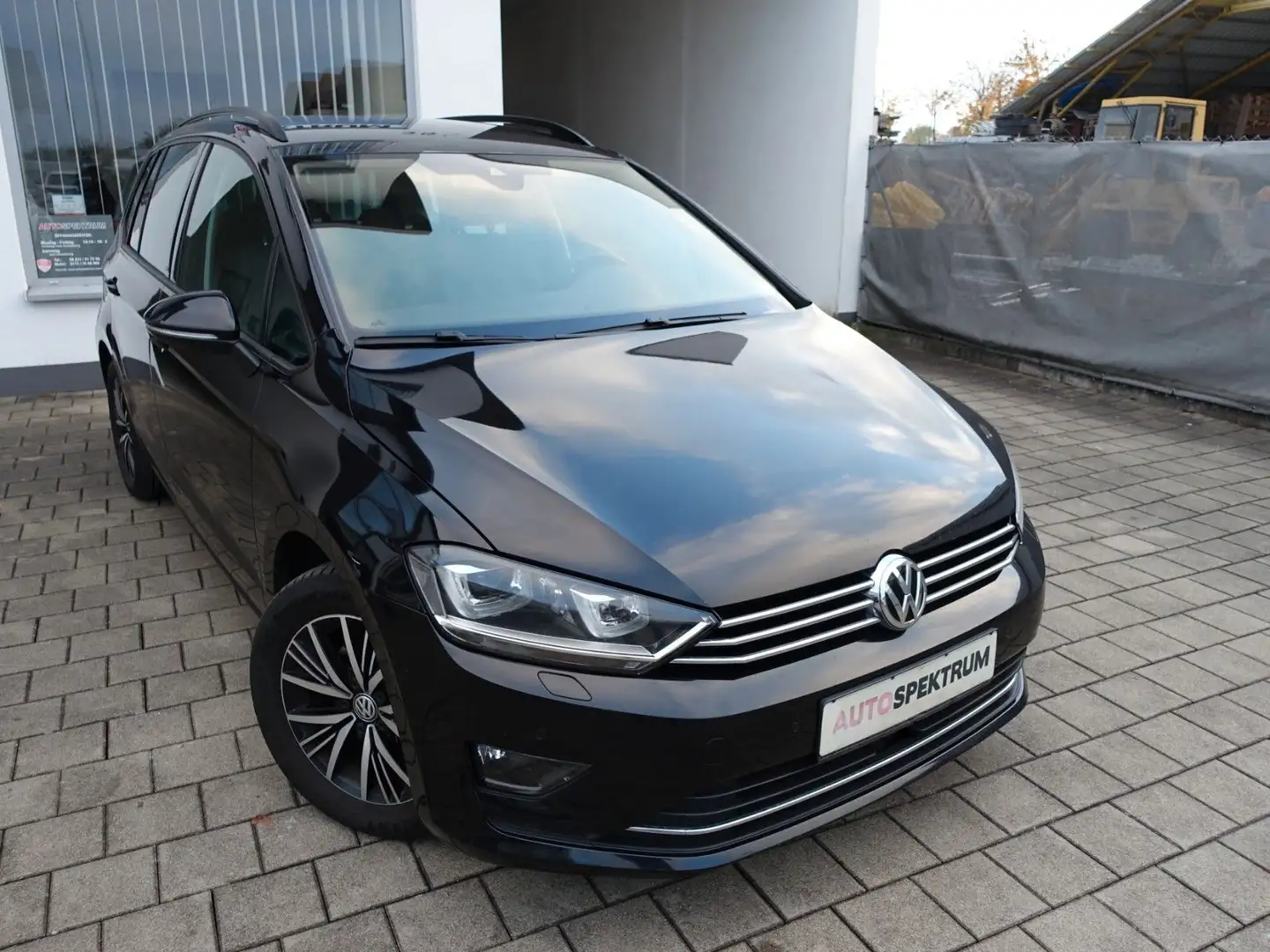 Volkswagen Golf Sportsvan VII Allstar ACC/AHK/NAVI/LED Noir - 2
