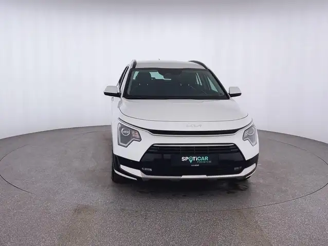 Kia Niro view 2