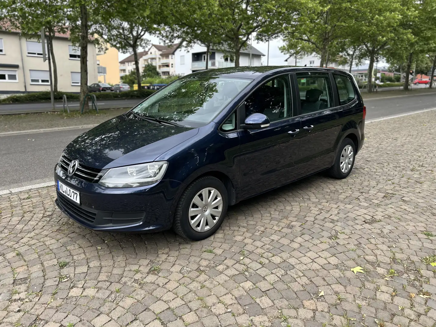 Volkswagen Sharan 2.0 TDI DSG BlueMotion Technology Trendline - 1