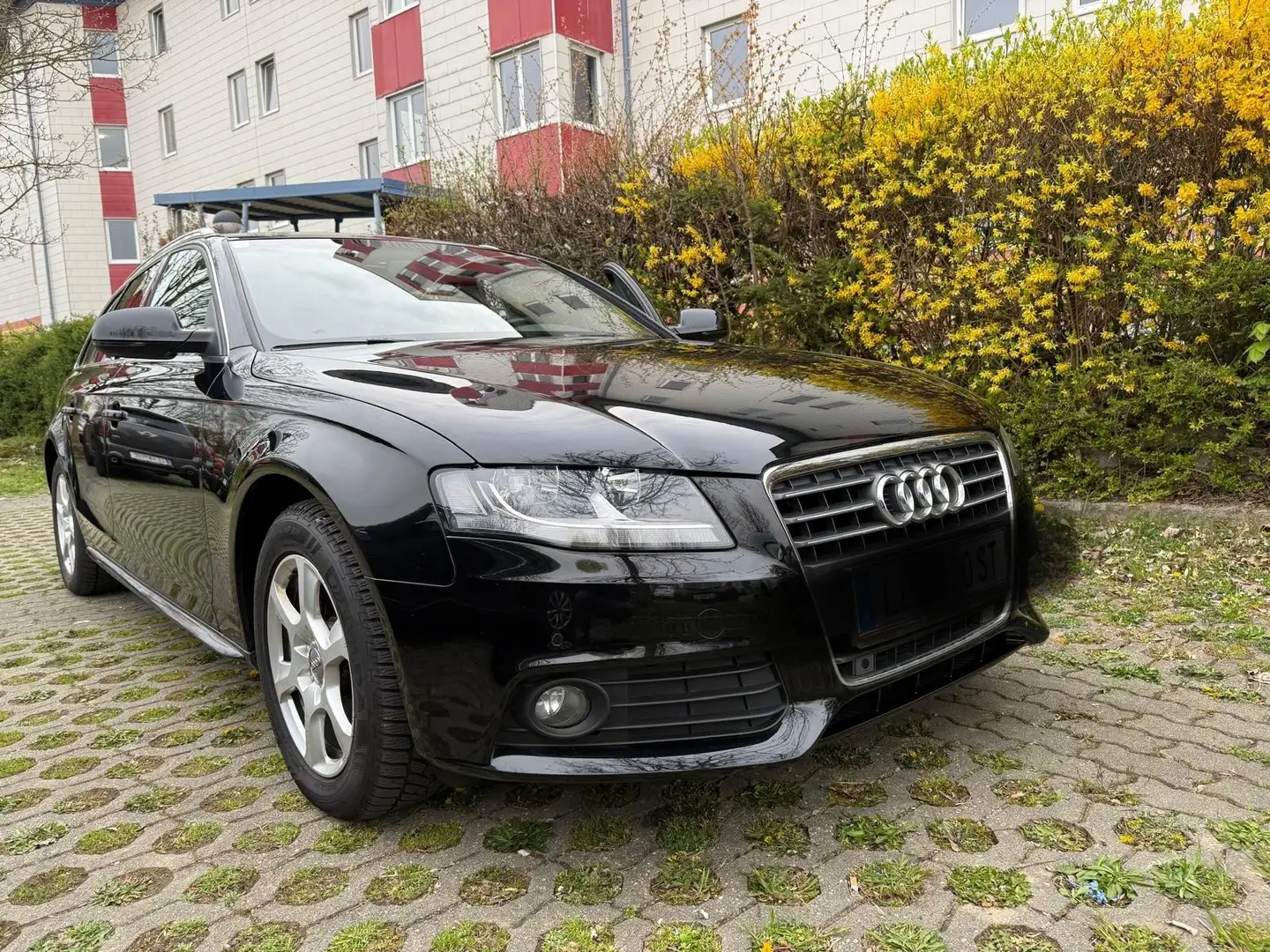 Audi A4 Avant 2.0 TFSI multitronic Attraction - 1
