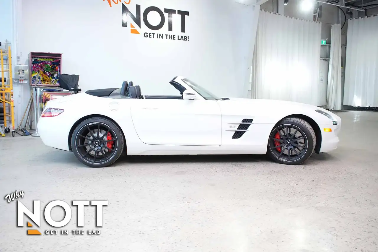 Mercedes-Benz SLS снимка Mercedes-Benz SLS