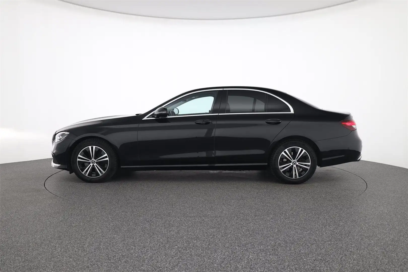 Mercedes-Benz E 220 d 4M Avantgarde Kamera Burmester MBUX Schwarz - 2