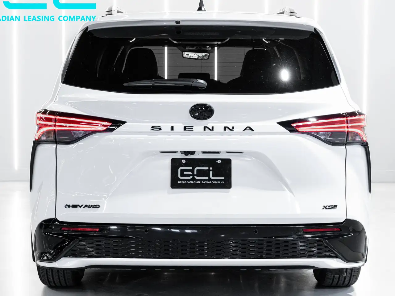 Toyota Sienna снимка Toyota Sienna